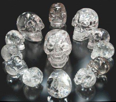 Crânes de cristal : vérité ou supercherie ? : résumé